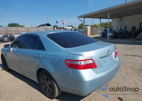 2009 Toyota Camry Le z USA, uszkodzony, nr VIN 4T1BE46K39U879604